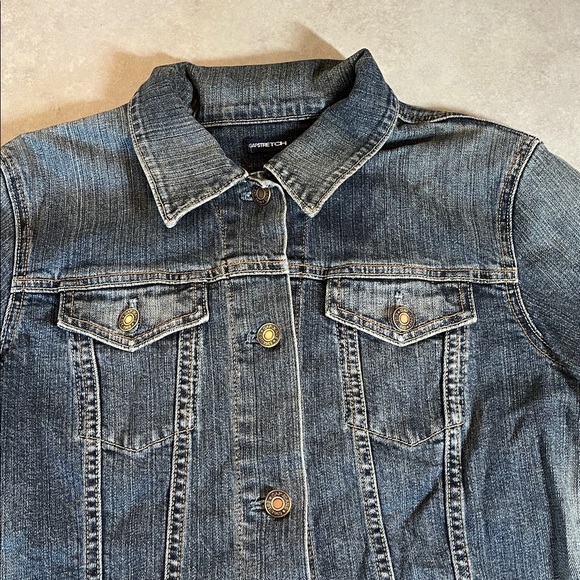 GAP Blue Denim Jean Jacket. Stretch. Large - Picture 2 of 9